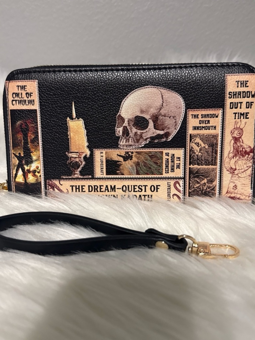 H.P. Lovecraft Black Horror-Themed Zip long Wallet with Skull and Candle Artwork
